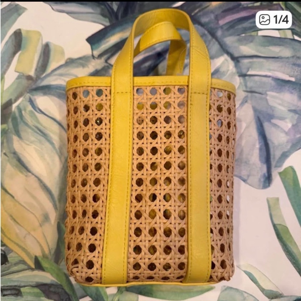 Universal Thread Yellow Trim Woven Rattan purse